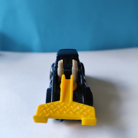 VTG Hot Wheels McDonalds 1994 COE Tow Truck Blue Yellow Plastic Happy Meal Toy - Picture 3 of 5